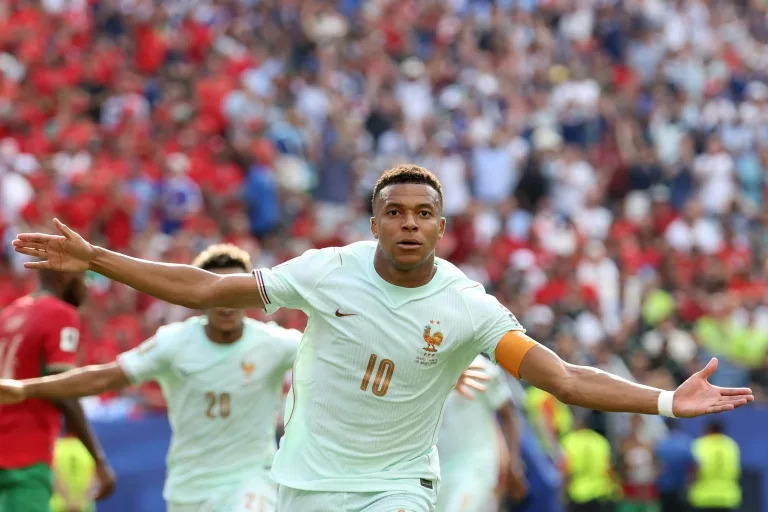 Mbappe Urges Caution as France Advance to World Cup Semi-Finals