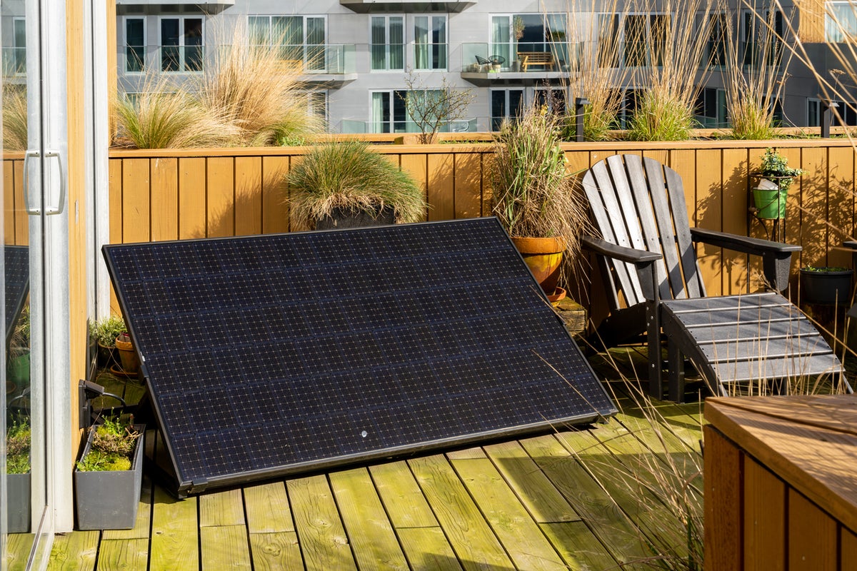 Plug-In Solar Panels Get a Legal Launch Date in Great Britain