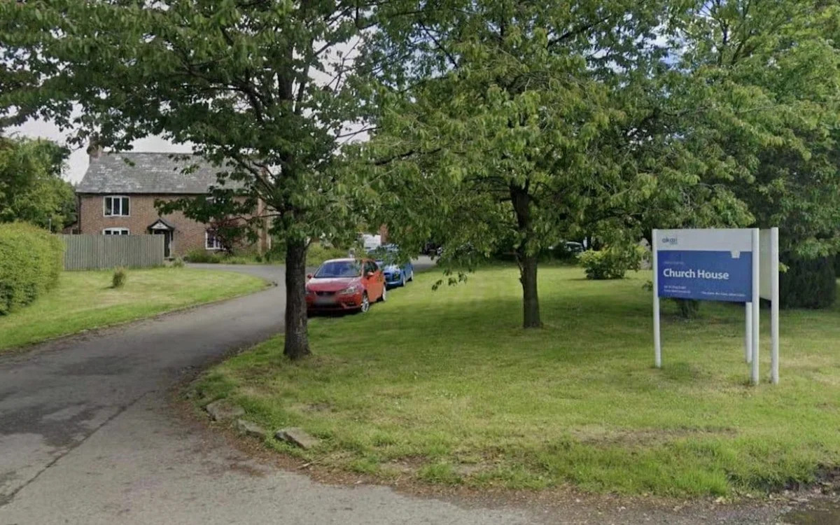 Care Home Nurse Suspended After Tribunal Finds She Worked Drunk Among Dementia Patients